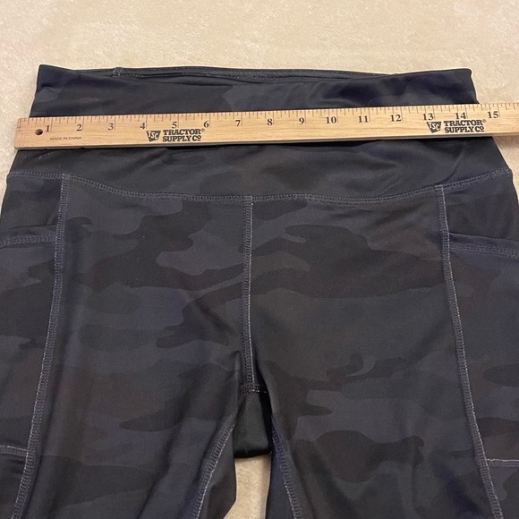 Reebok green camo leggings - Picture 6 of 9